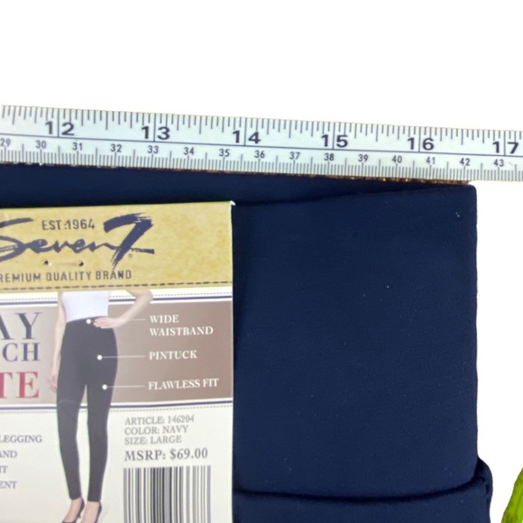 NWT Seven7 4-WAY STRETCH PULL ON PONTE PANT NAVY - Picture 4 of 5